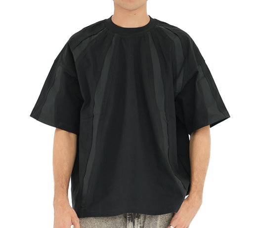 Black Oversized T-Shirt – Relaxed & Stylish