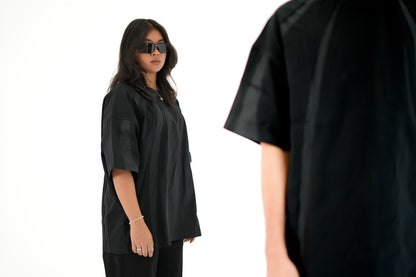 Black Oversized T-Shirt – Relaxed & Stylish